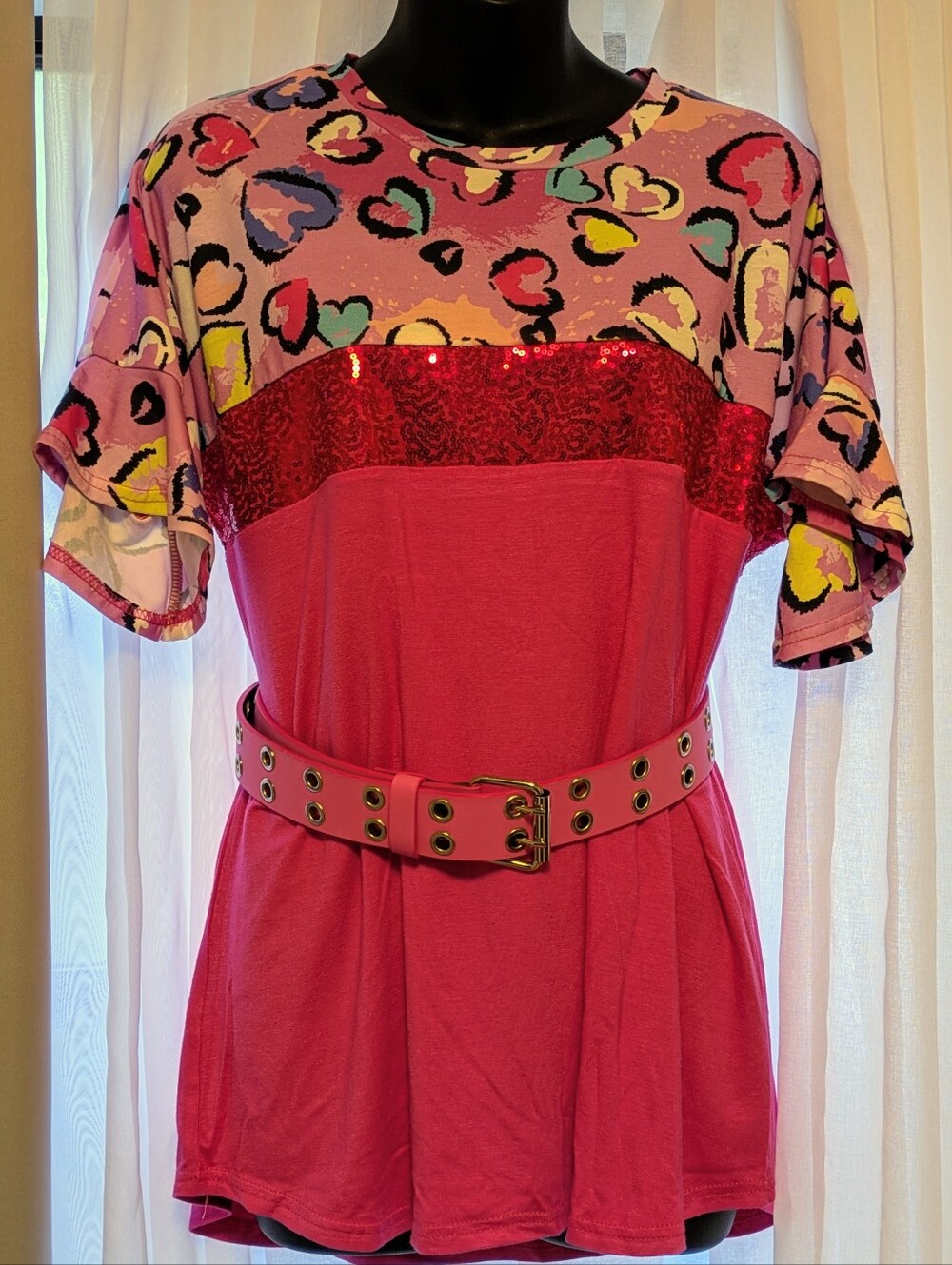 Southern Stitch Hearts & Sequin Pink Shirt. Size S - Picture 2 of 13